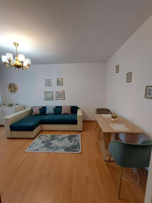 בוקרשט Garsoniera Centrala Renovata מראה חיצוני תמונה